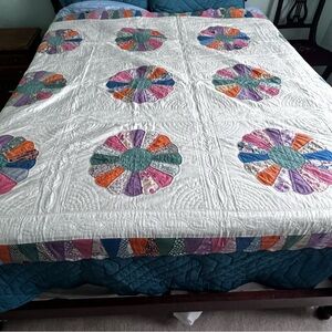 Dresden Plate Floral Patchwork Antique 1930 Quilt with White Background Signed